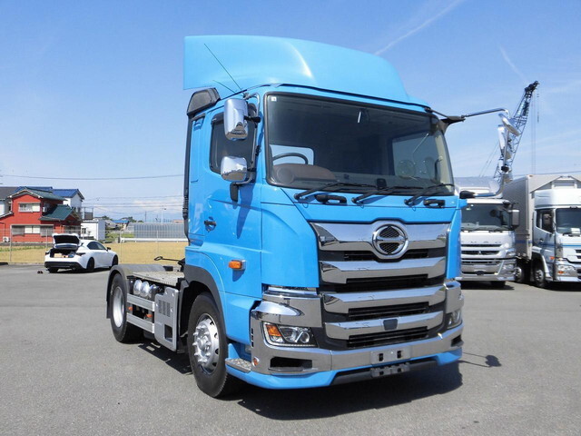 日野プロフィアトレーラーヘッド（トラクターヘッド）大型（10t）[写真01]