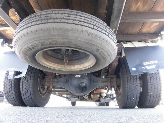 いすゞフォワード平ボディ中型（4t）[写真08]