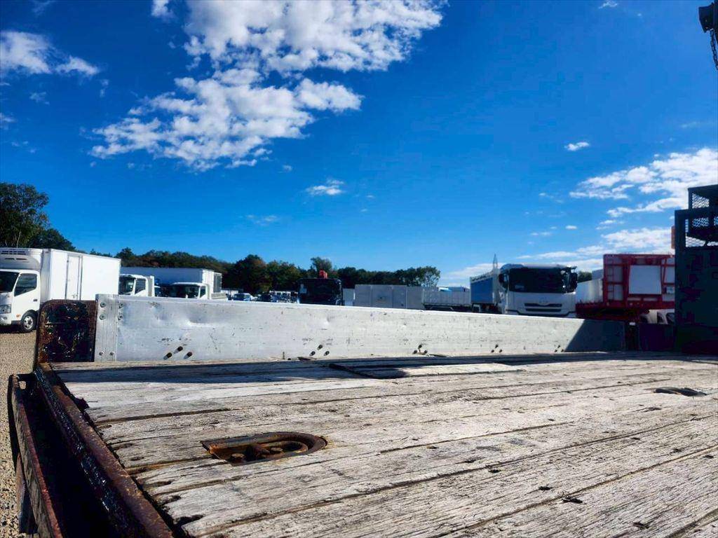 日野デュトロセルフクレーン3段小型（2t・3t）[写真10]