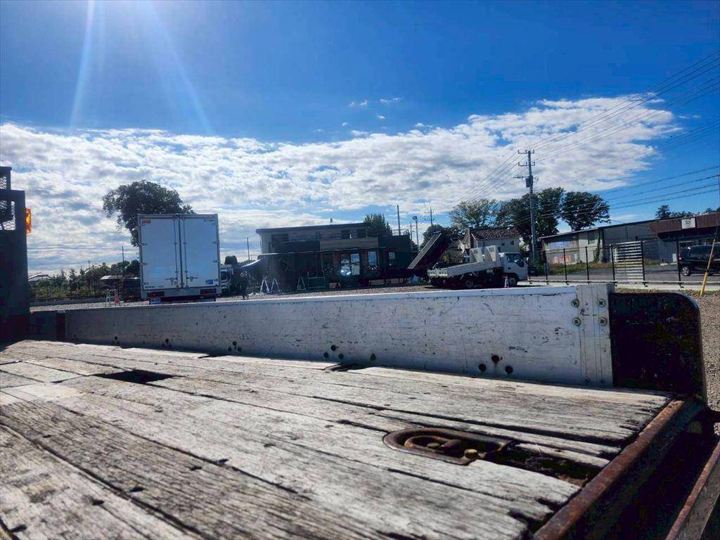 日野デュトロセルフクレーン3段小型（2t・3t）[写真11]