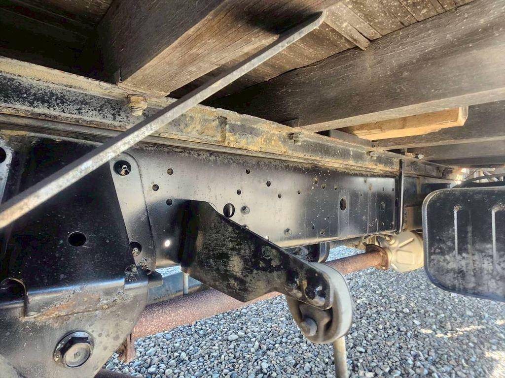 日野デュトロセルフクレーン3段小型（2t・3t）[写真14]