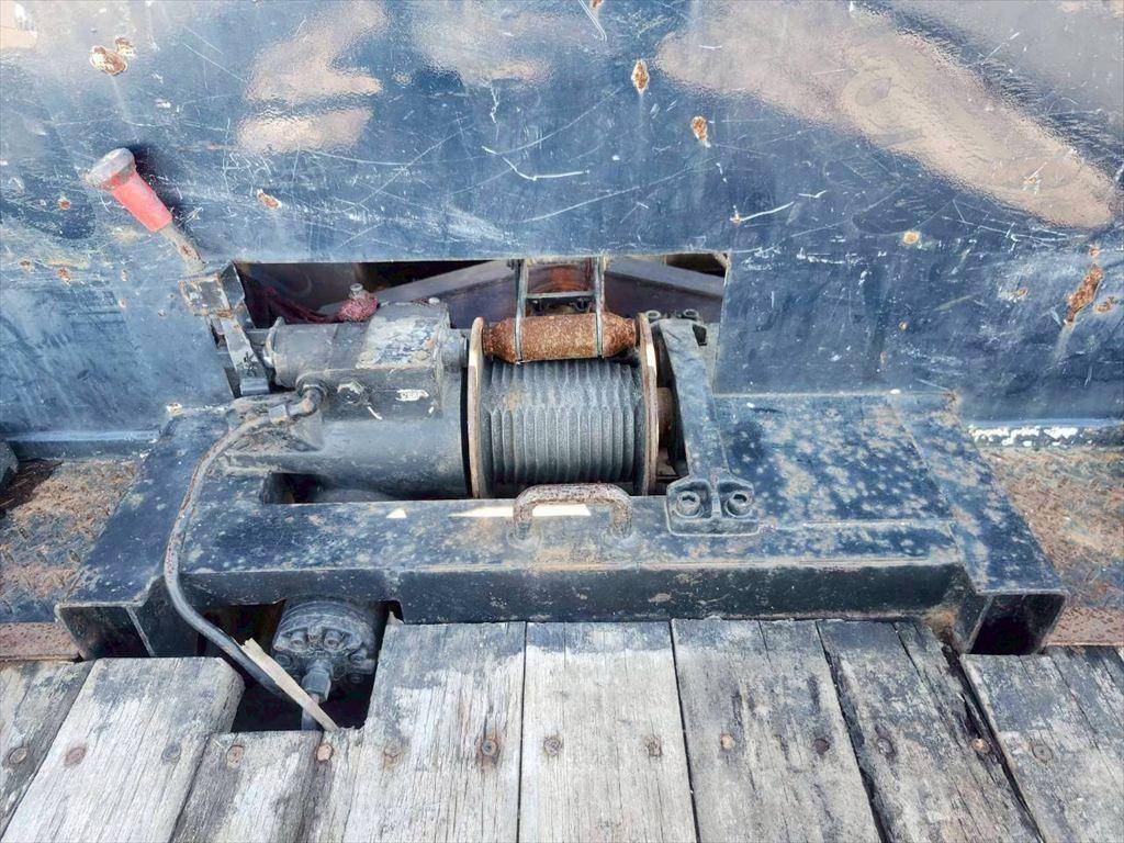 日野デュトロセルフクレーン3段小型（2t・3t）[写真08]