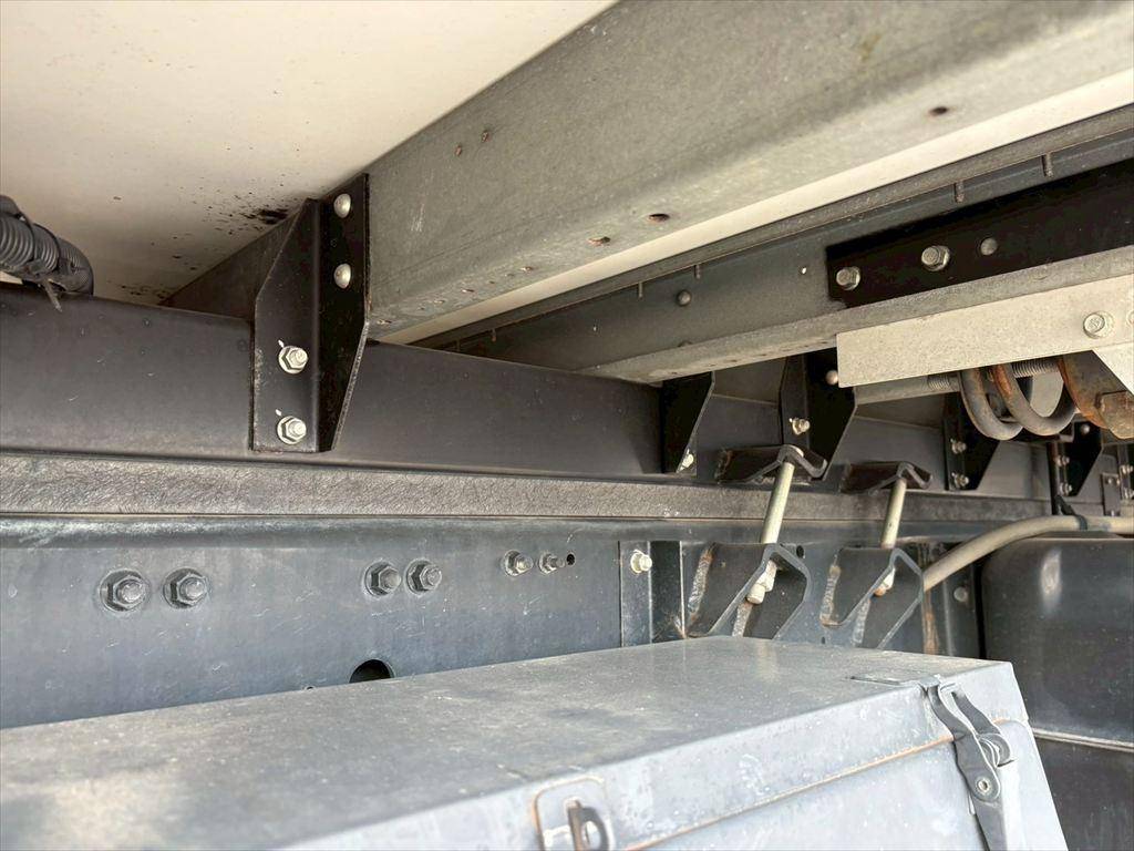 三菱ふそうファイターアルミウイング増トン（6t・8t）[写真15]