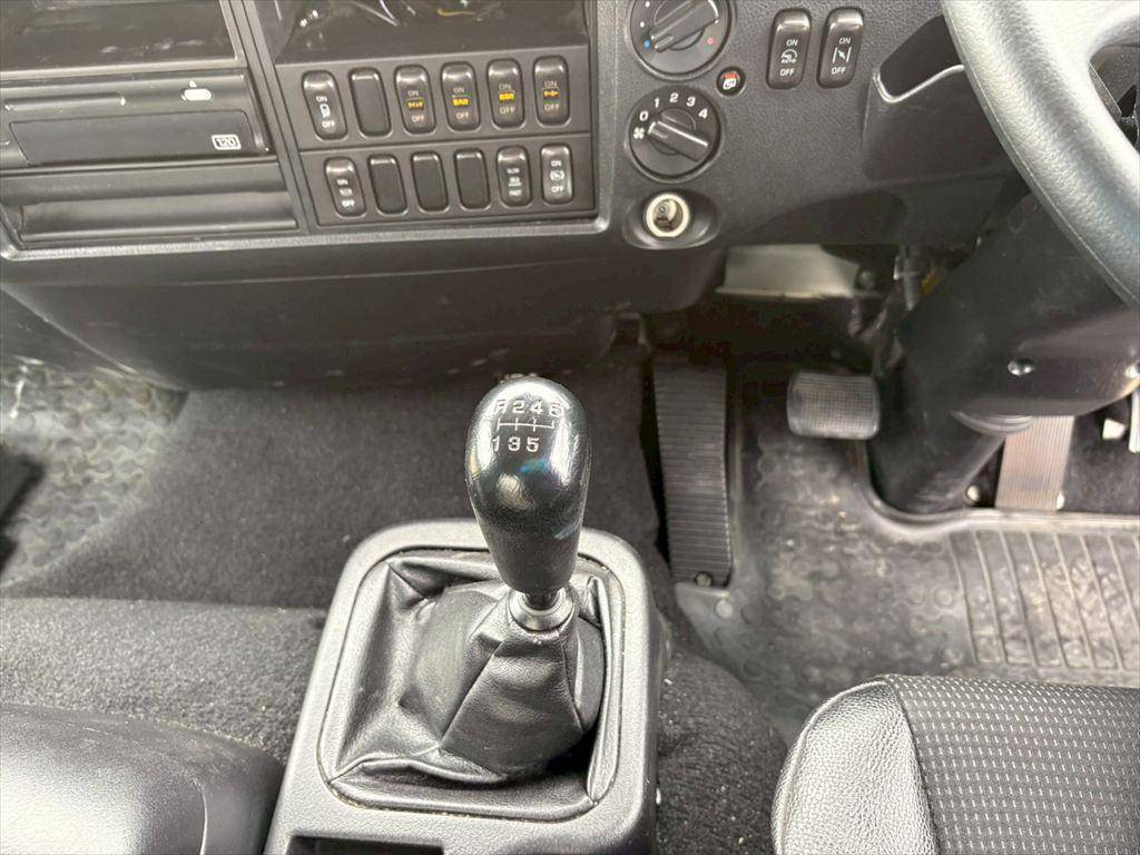 三菱ふそうファイターアルミウイング増トン（6t・8t）[写真23]