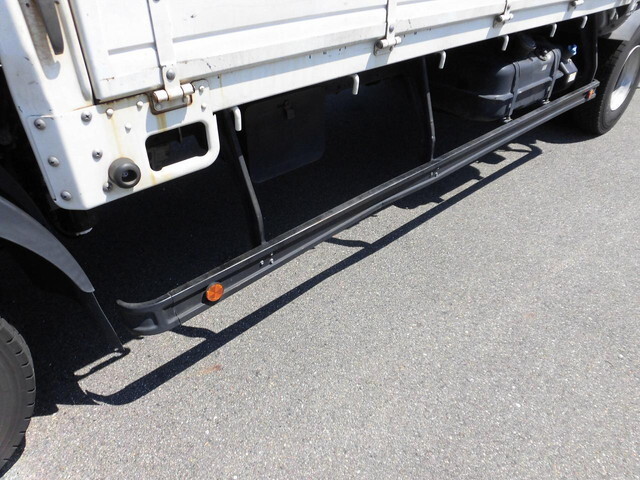 三菱ふそうファイター平ボディ中型（4t）[写真28]