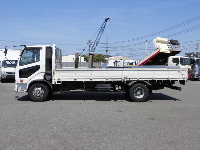 三菱ふそうファイター平ボディ中型（4t）[写真04]