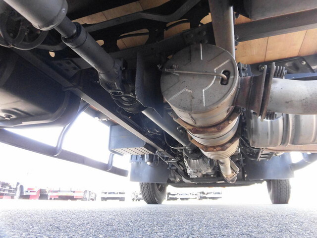 三菱ふそうファイター平ボディ中型（4t）[写真09]