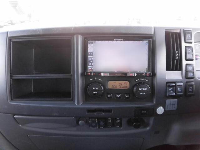 いすゞフォワードアルミウイング中型（4t）[写真18]