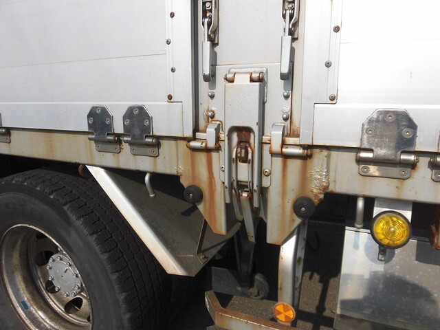 UDトラックスその他の車種アルミブロック大型（10t）[写真25]