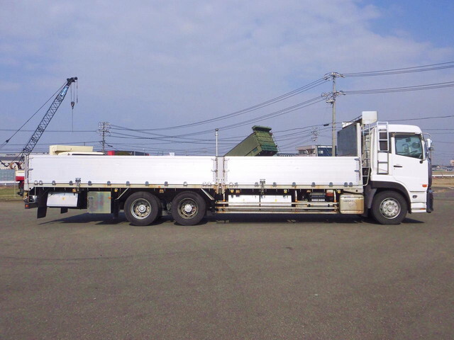 UDトラックスその他の車種アルミブロック大型（10t）[写真05]