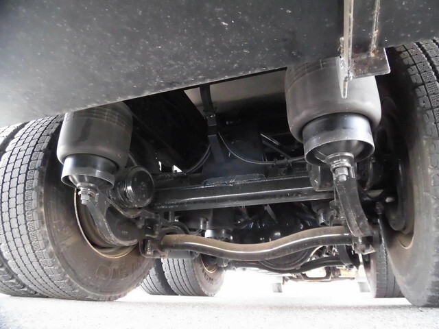 UDトラックスその他の車種アルミブロック大型（10t）[写真09]