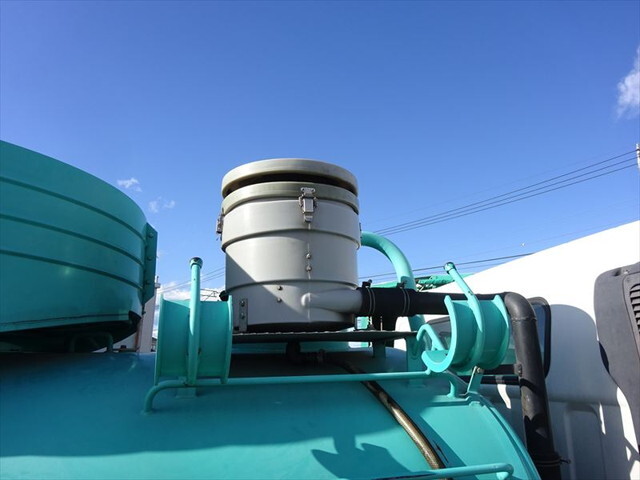 三菱ふそうキャンターバキュームカー小型（2t・3t）[写真16]