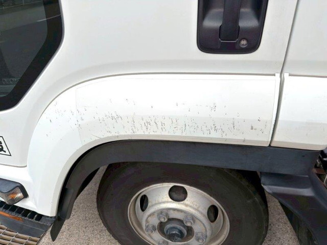 いすゞフォワードアルミバン中型（4t）[写真16]