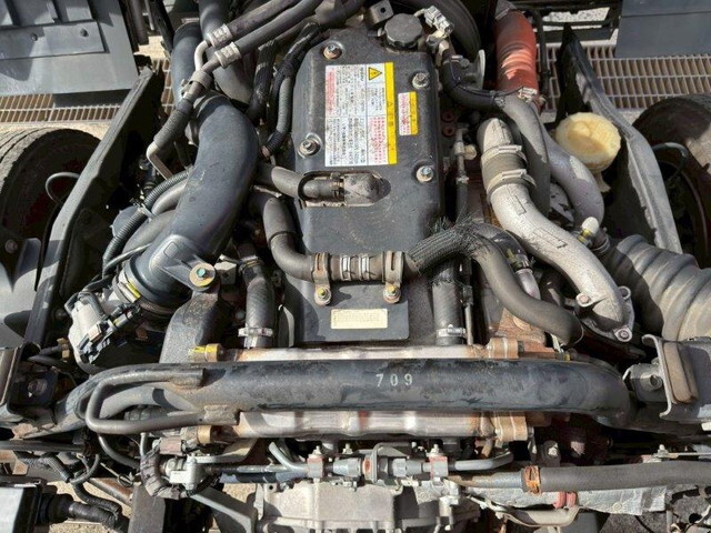 いすゞフォワードアルミバン中型（4t）[写真22]