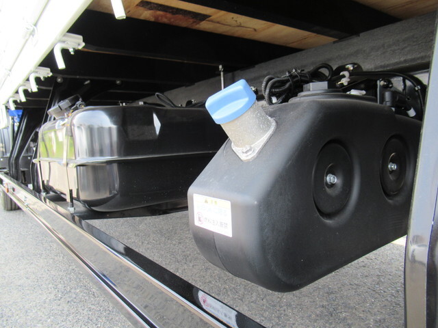 三菱ふそうファイタークレーン4段中型（4t）[写真14]