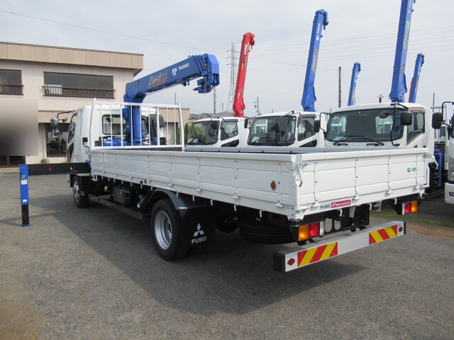三菱ふそうファイタークレーン4段中型（4t）[写真02]