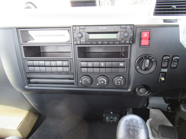 三菱ふそうファイタークレーン4段中型（4t）[写真27]