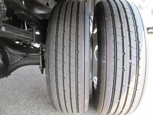 三菱ふそうファイタークレーン4段中型（4t）[写真34]