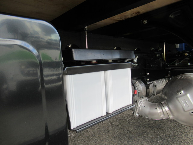 三菱ふそうファイタークレーン4段中型（4t）[写真13]