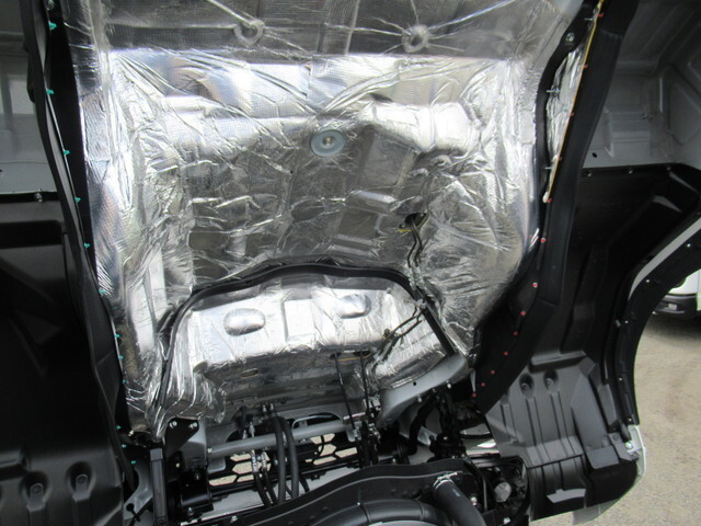 三菱ふそうファイタークレーン4段中型（4t）[写真20]