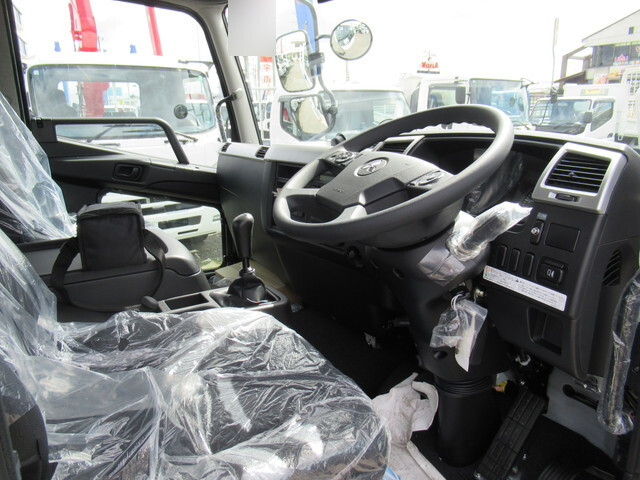 三菱ふそうファイタークレーン4段中型（4t）[写真24]