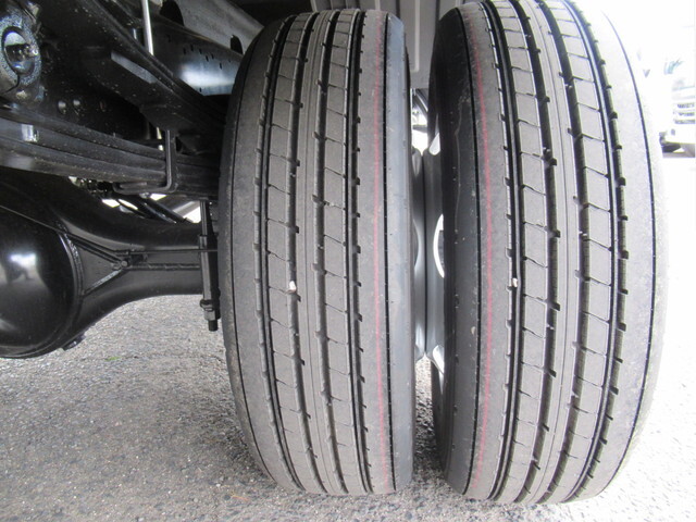 三菱ふそうファイタークレーン4段中型（4t）[写真33]