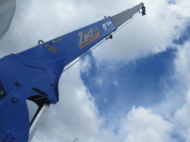 三菱ふそうファイタークレーン4段中型（4t）[写真09]