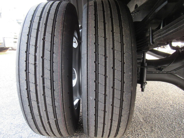 三菱ふそうファイタークレーン4段中型（4t）[写真31]