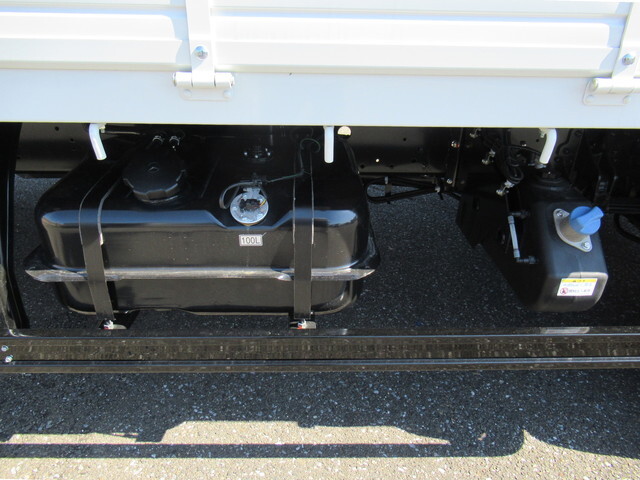 三菱ふそうファイタークレーン4段中型（4t）[写真18]