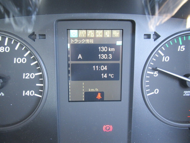 三菱ふそうファイタークレーン4段中型（4t）[写真25]