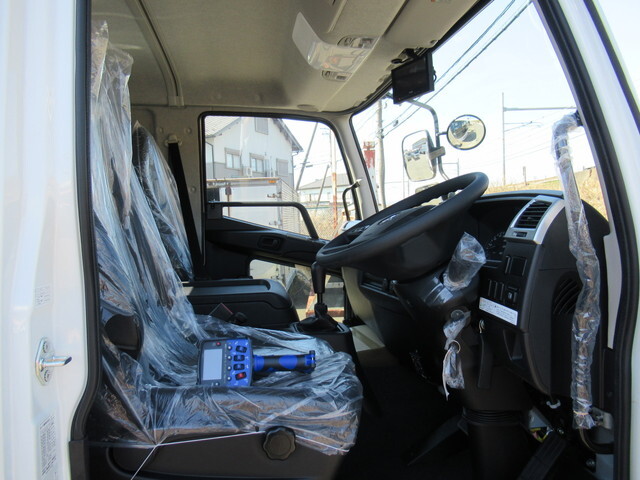 三菱ふそうファイタークレーン4段中型（4t）[写真26]