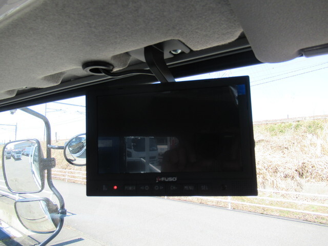 三菱ふそうファイタークレーン4段中型（4t）[写真29]