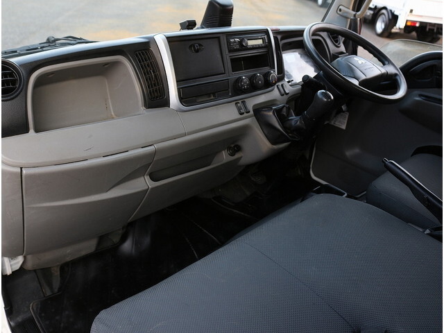 三菱ふそうキャンターダンプ小型（2t・3t）[写真27]