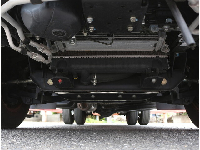 三菱ふそうキャンターダブルキャブ（Wキャブ）小型（2t・3t）[写真10]