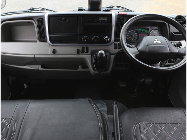 三菱ふそうキャンターダブルキャブ（Wキャブ）小型（2t・3t）[写真21]