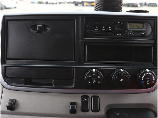 三菱ふそうキャンターダブルキャブ（Wキャブ）小型（2t・3t）[写真26]