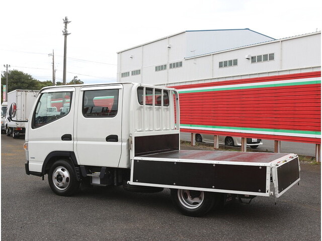 三菱ふそうキャンターダブルキャブ（Wキャブ）小型（2t・3t）[写真07]