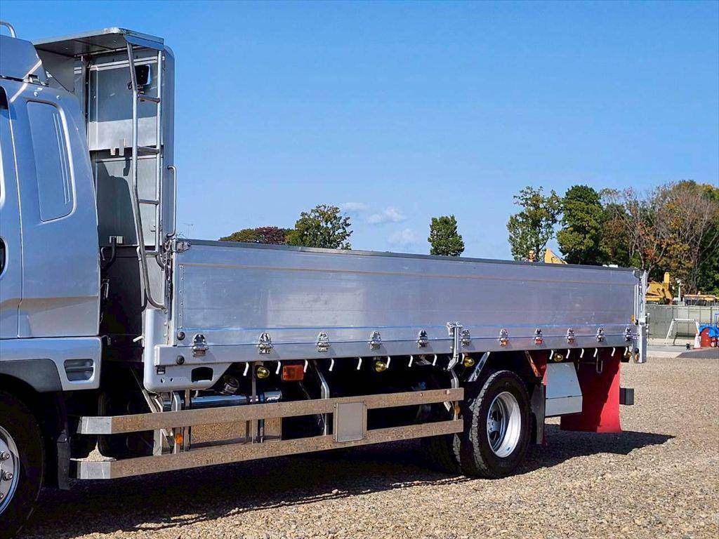 三菱ふそうファイターアルミブロック増トン（6t・8t）[写真06]