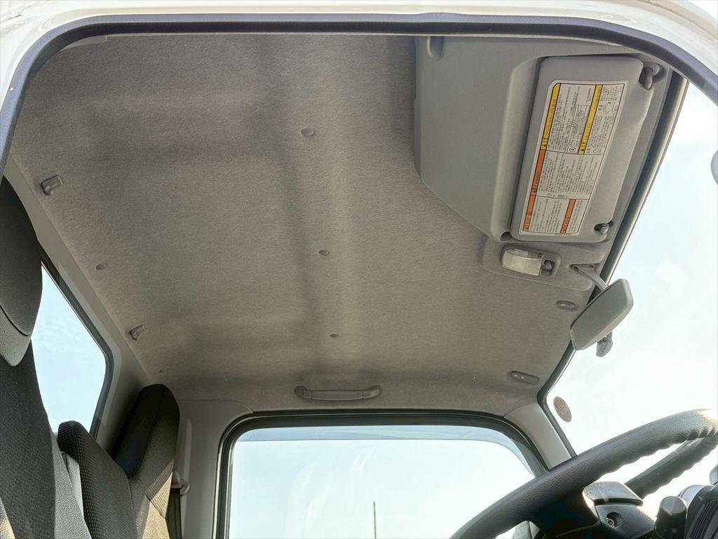 三菱ふそうキャンタークレーン4段小型（2t・3t）[写真22]