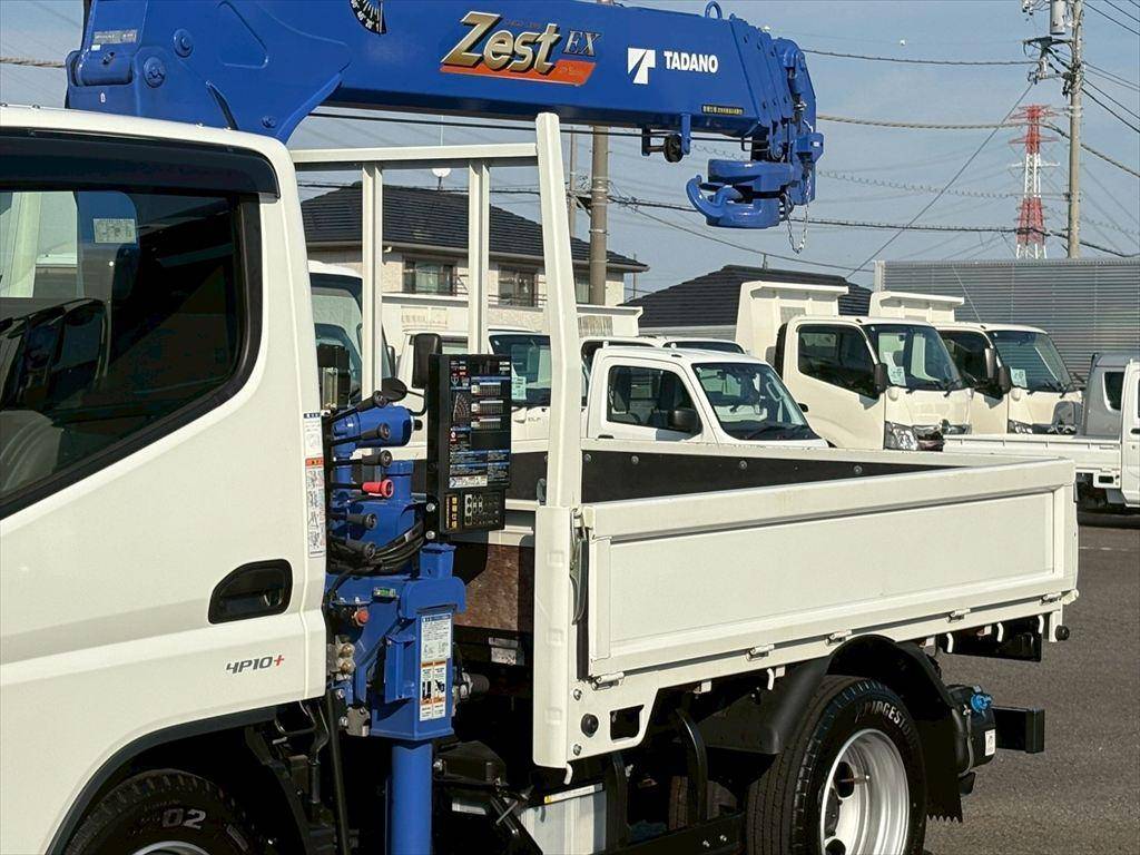 三菱ふそうキャンタークレーン4段小型（2t・3t）[写真06]