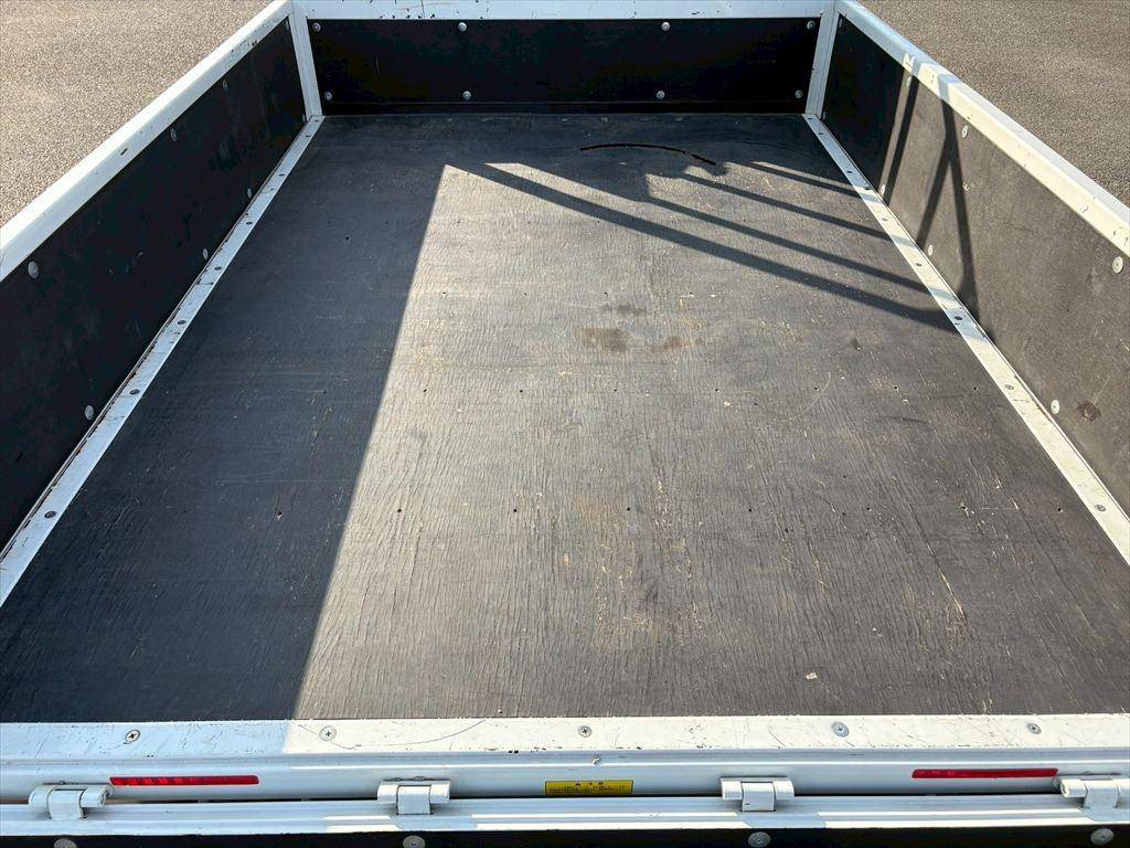 三菱ふそうキャンタークレーン4段小型（2t・3t）[写真08]