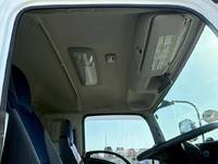 いすゞフォワード平ボディ中型（4t）[写真22]