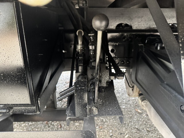 三菱ふそうファイタークレーン6段増トン（6t・8t）[写真33]