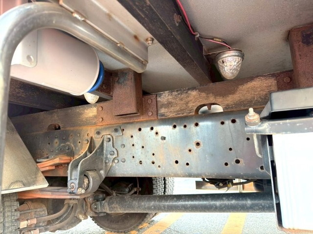 三菱ふそうファイタークレーン4段中型（4t）[写真11]