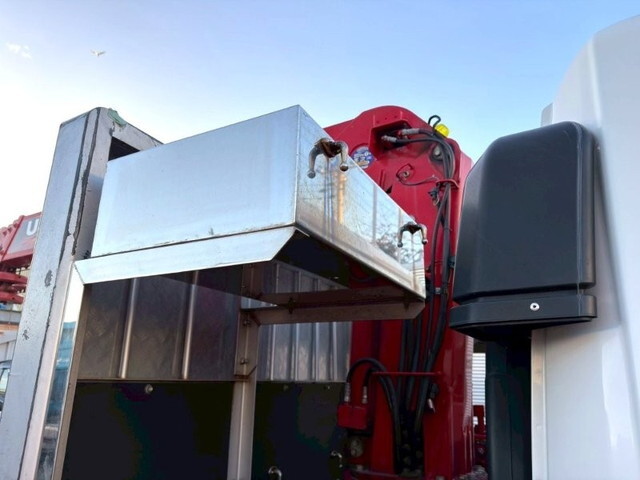 三菱ふそうファイタークレーン4段中型（4t）[写真16]