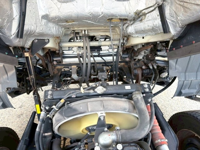 三菱ふそうファイタークレーン4段中型（4t）[写真21]