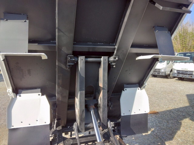 いすゞエルフダンプ小型（2t・3t）[写真22]