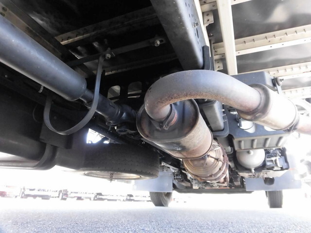 いすゞフォワードアルミウイング中型（4t）[写真11]