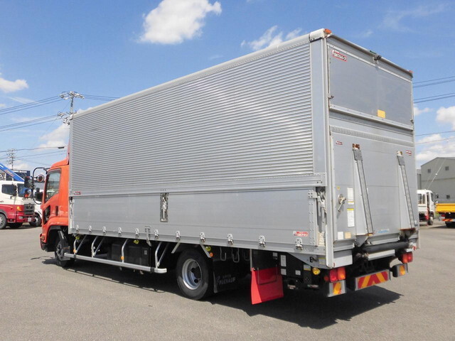 いすゞフォワードアルミウイング中型（4t）[写真02]