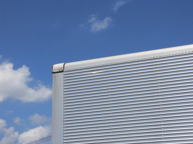 いすゞフォワードアルミウイング中型（4t）[写真26]